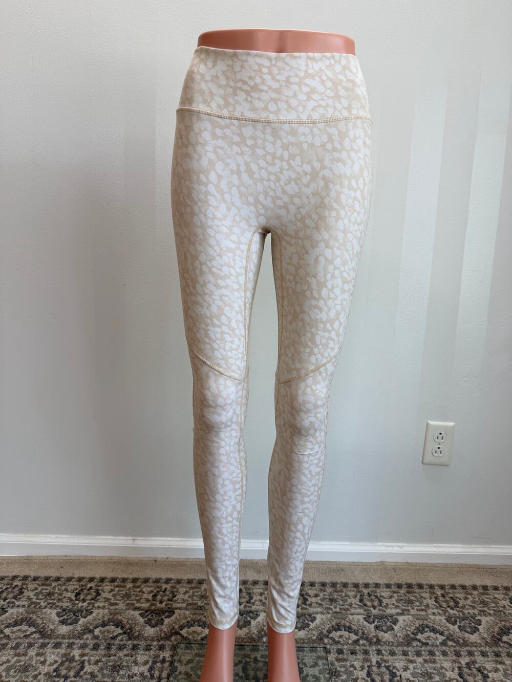 Fabletics Trinity Motion365 High Waisted Leggings Beige Animal Print Sz S